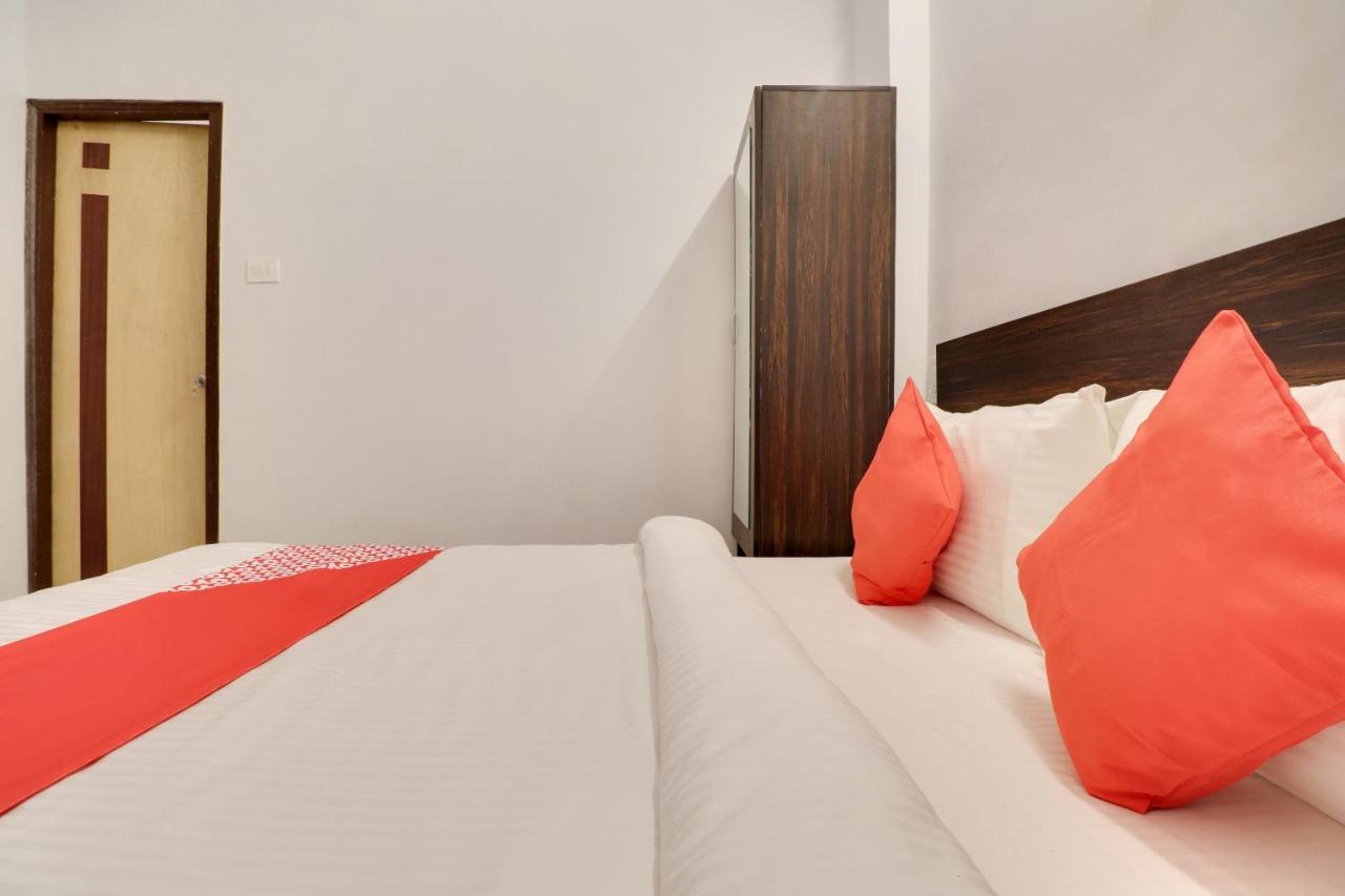 Hotel O The Velvet Chinhat Tiraha Ngoại thất bức ảnh