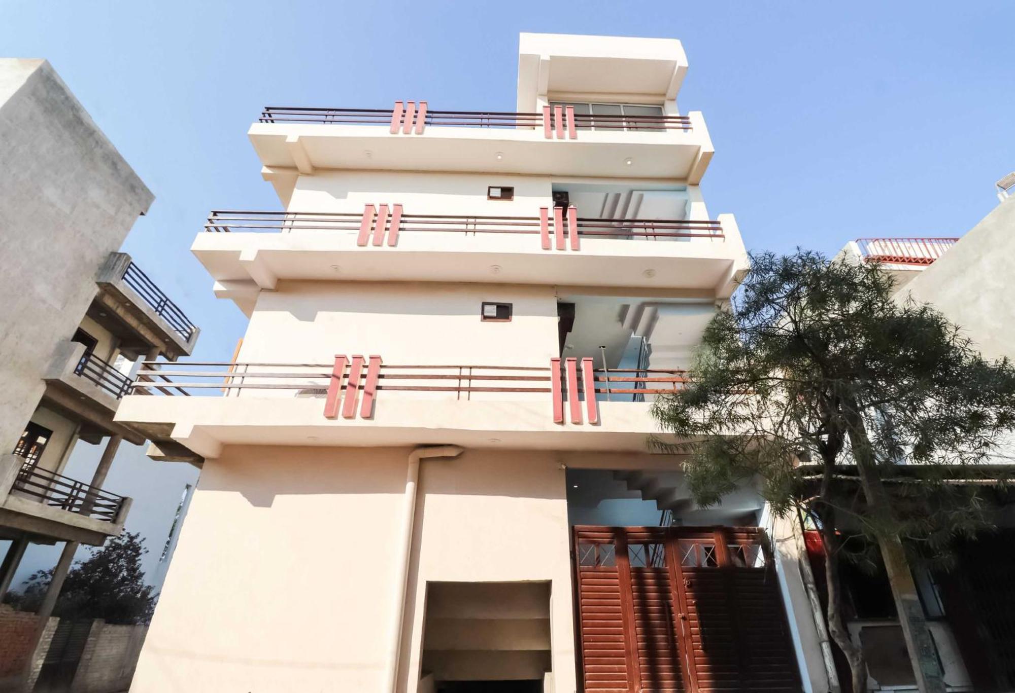 Hotel O The Velvet Chinhat Tiraha Ngoại thất bức ảnh