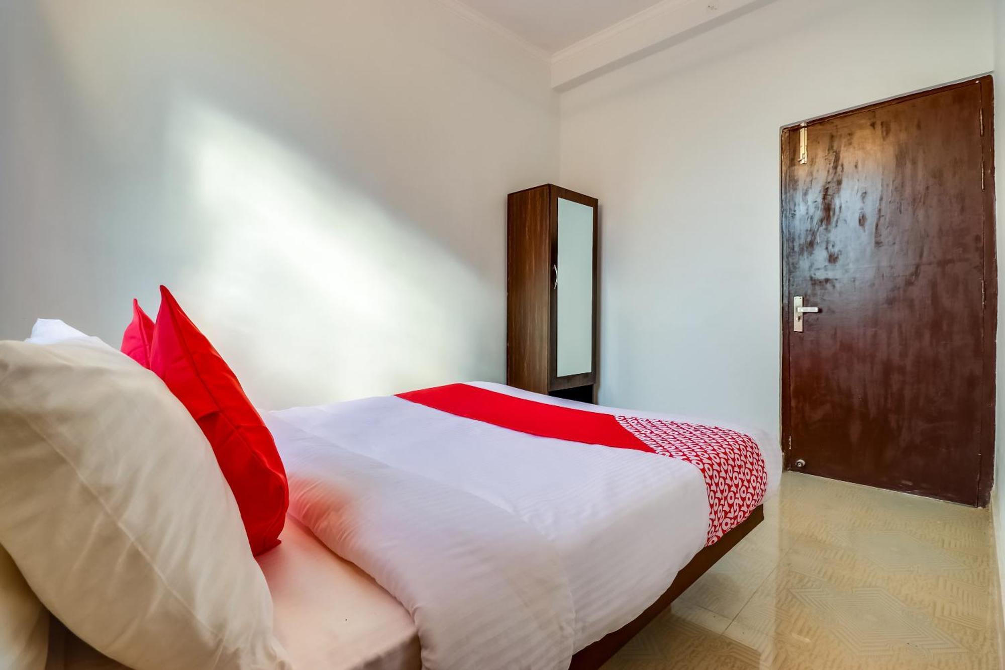 Hotel O The Velvet Chinhat Tiraha Ngoại thất bức ảnh