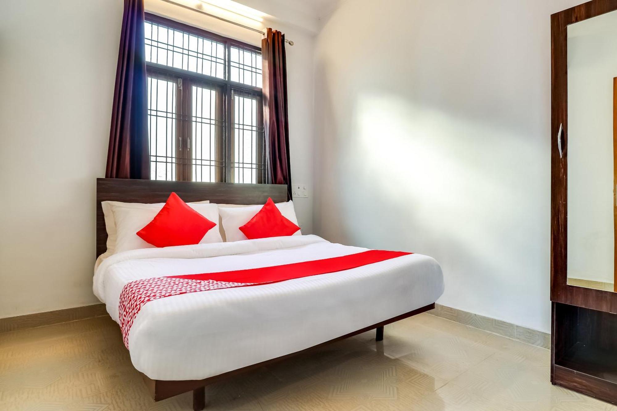 Hotel O The Velvet Chinhat Tiraha Ngoại thất bức ảnh